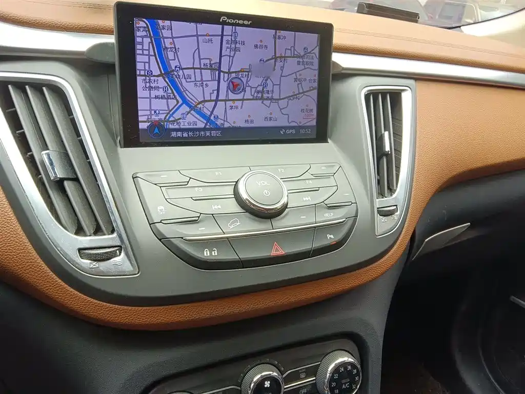 Soueast DX7 1.5 T Manual Triumph