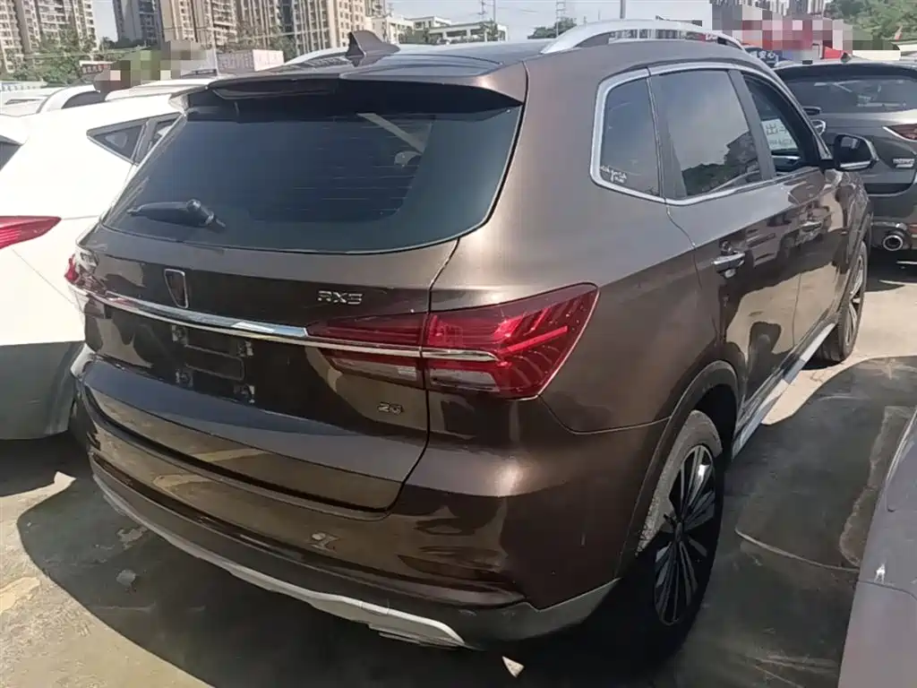 Roewe RX5 20 T 2 WD Auto Ali Connected Platinum