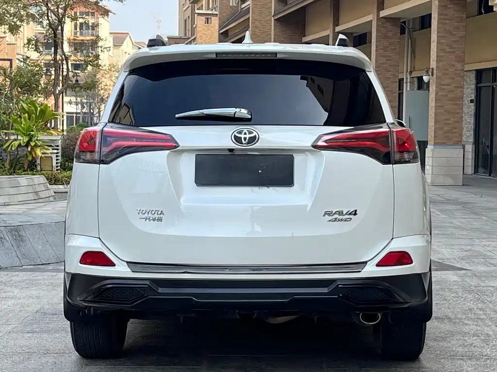 RAV4 2.0 L CVT 2 WD Style CN-V