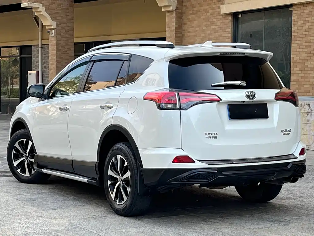 RAV4 2.0 L CVT 2 WD Style CN-V