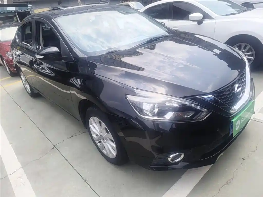Sylphy 1.6 XV CVT Connected Premium CN-VI