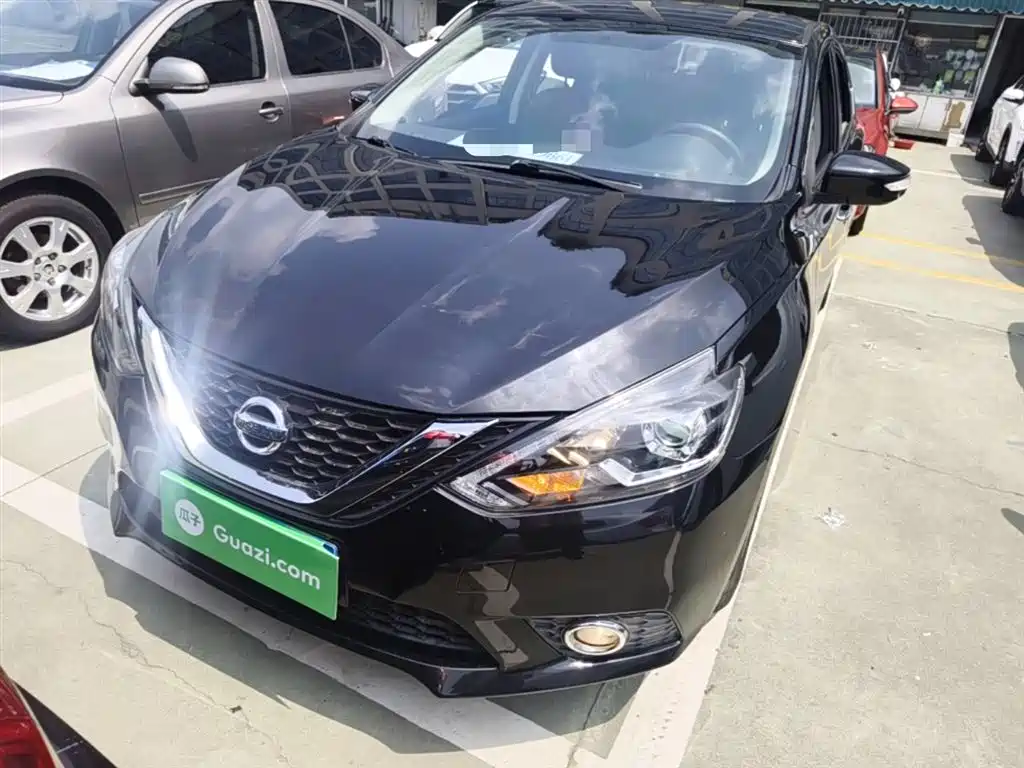 Sylphy 1.6 XV CVT Connected Premium CN-VI