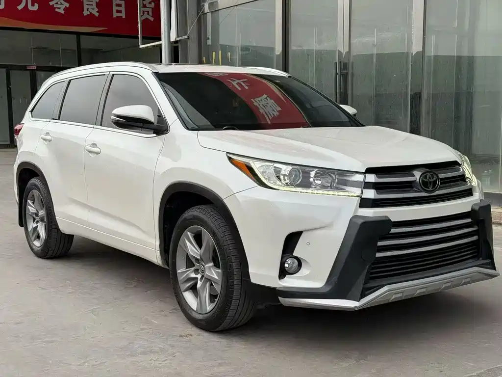 Highlander 2.0 T 4 WD Luxury 7-seat CN-VI
