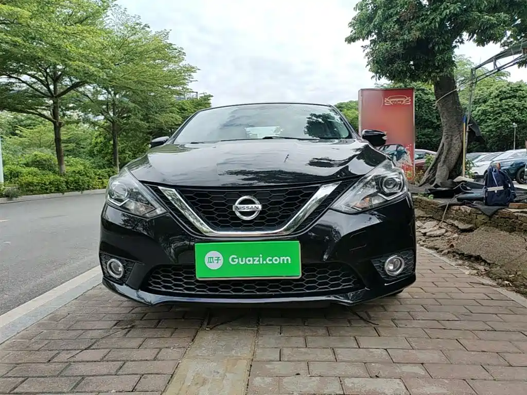 Sylphy 1.6 XV CVT Connected Premium CN-VI