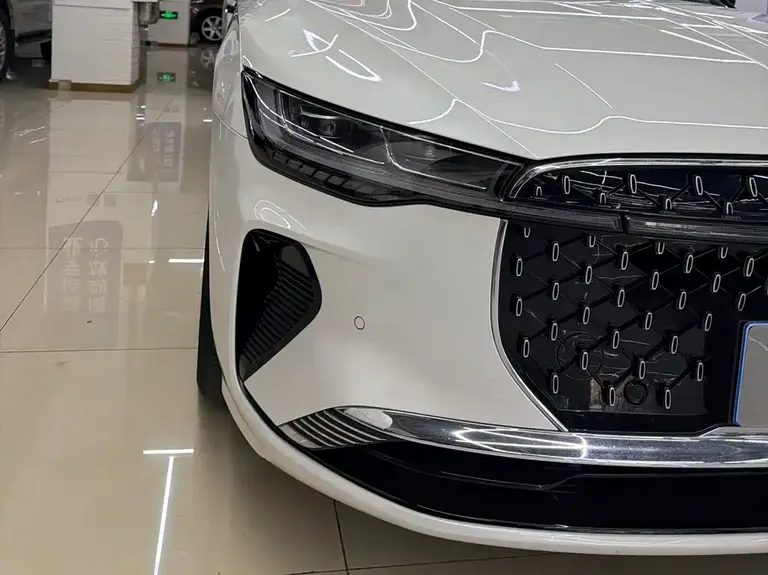 Lincoln Z Facelift i Enjoyment Premium