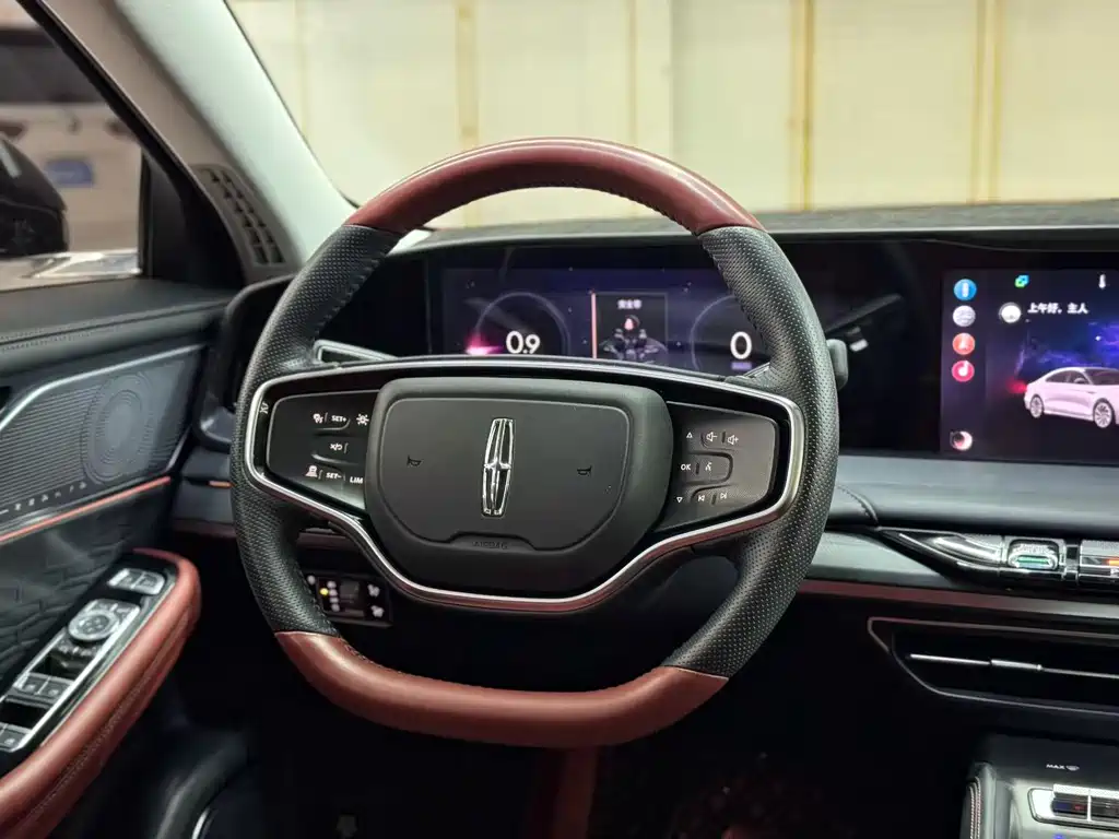 Lincoln Z Facelift i Enjoyment Premium