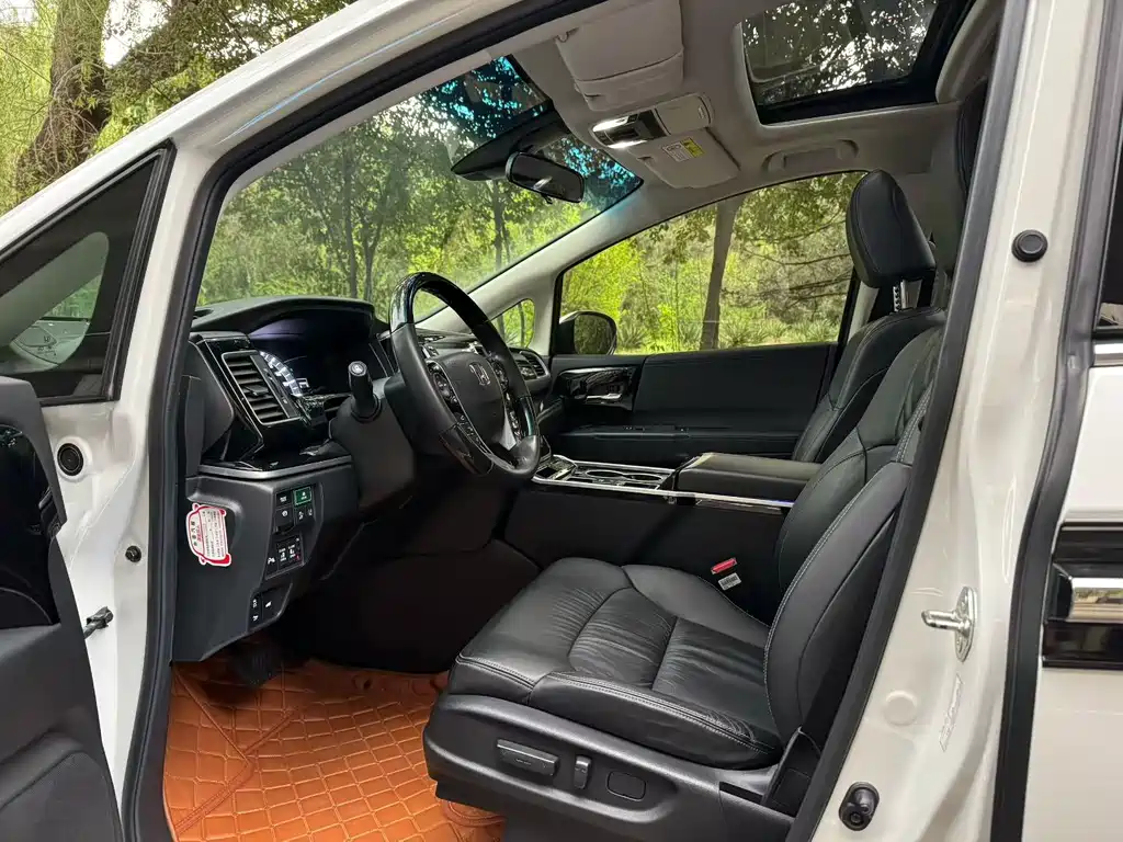 Elysion 2.0 L Hybrid Luxury