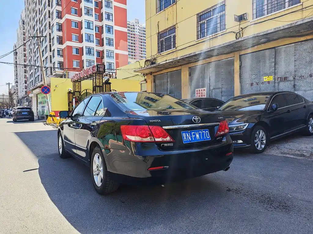 Camry 240 G Luxury
