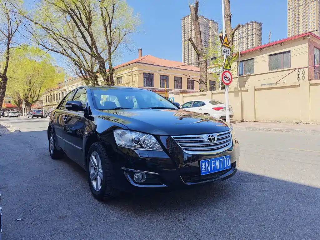 Camry 240 G Luxury