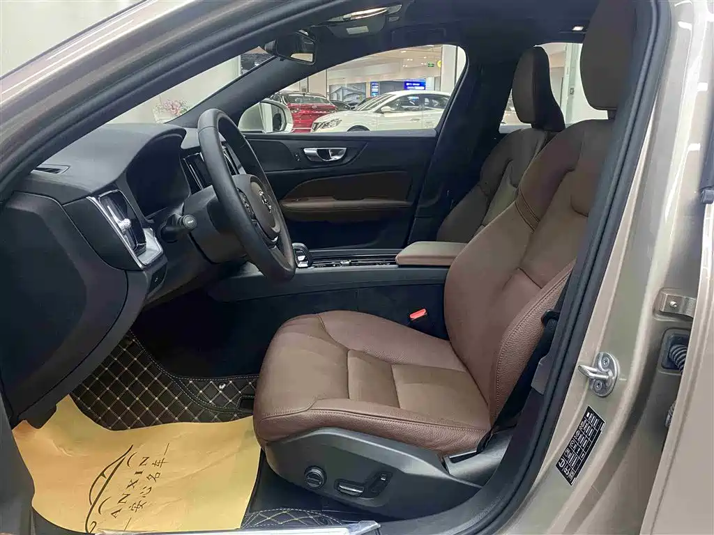 Volvo S60 B4 Smart Ease Luxury