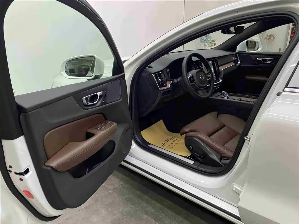 Volvo S60 B4 Smart Vision Luxury