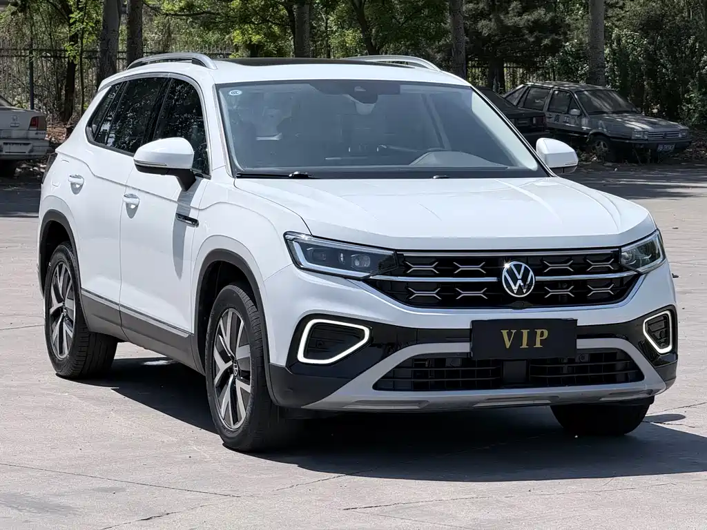 Tayron 330 TSI 2 WD Luxury Plus Advanced