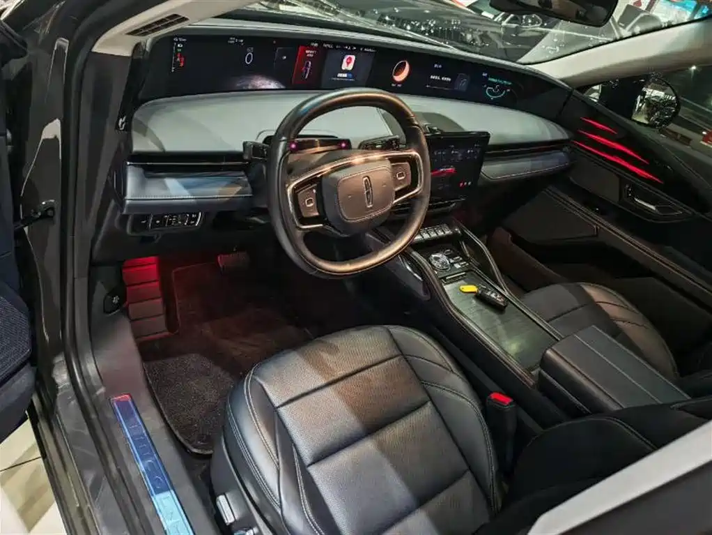 Nautilus 2.0 T 4 WD Comfort Supreme