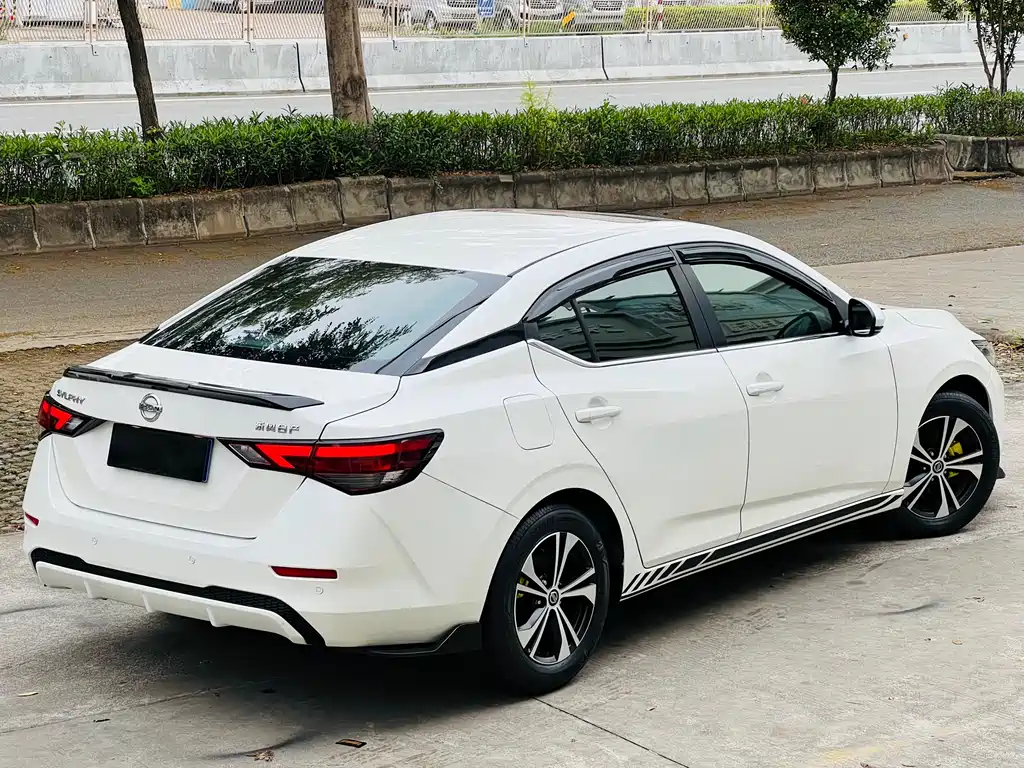 Sylphy 1.6 L XL CVT Joy