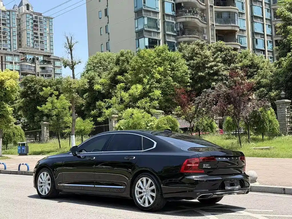 Volvo S90 T5 Smart Vision Luxury