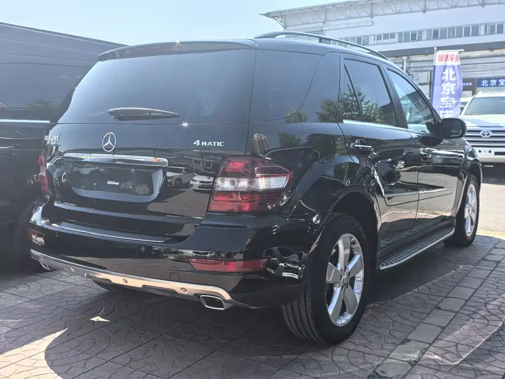 Mercedes-Benz M-Class ML 500 4 MATIC