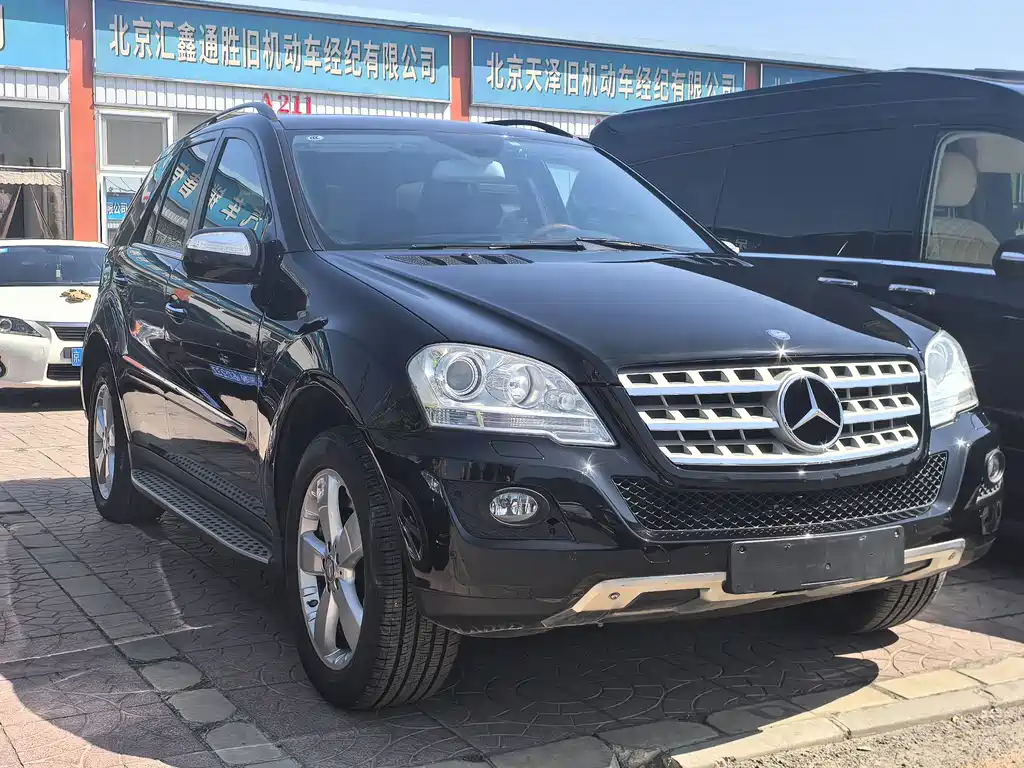 Mercedes-Benz M-Class ML 500 4 MATIC