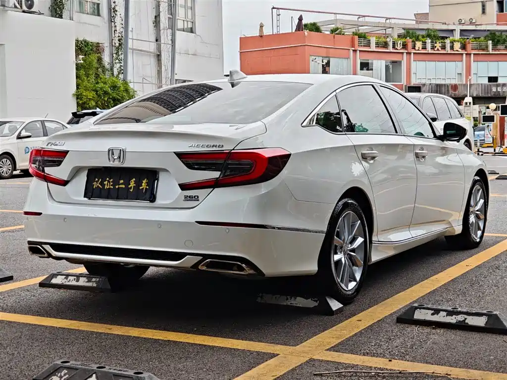 Accord 260 TURBO Luxury