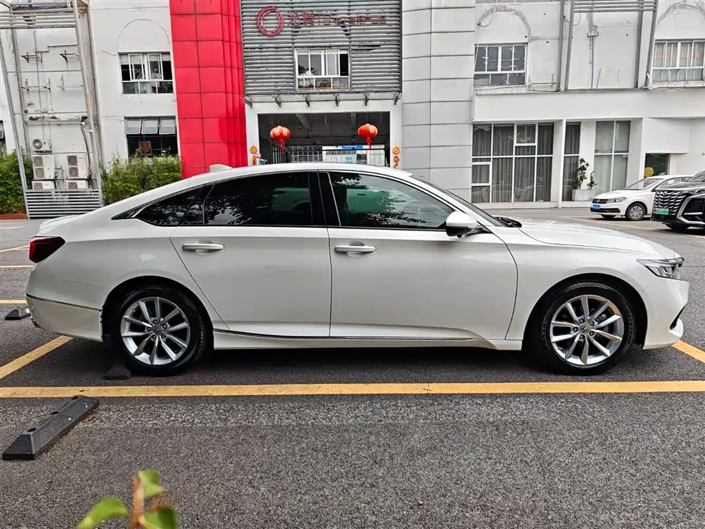 Accord 260 TURBO Luxury