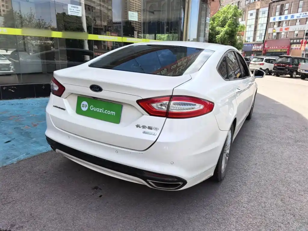Mondeo 2.0 L GTDi200 Luxury