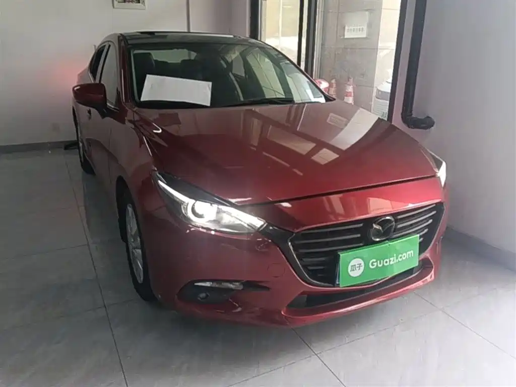 Mazda 3 Axela Sedan 1.5 L Auto Luxury CN-V