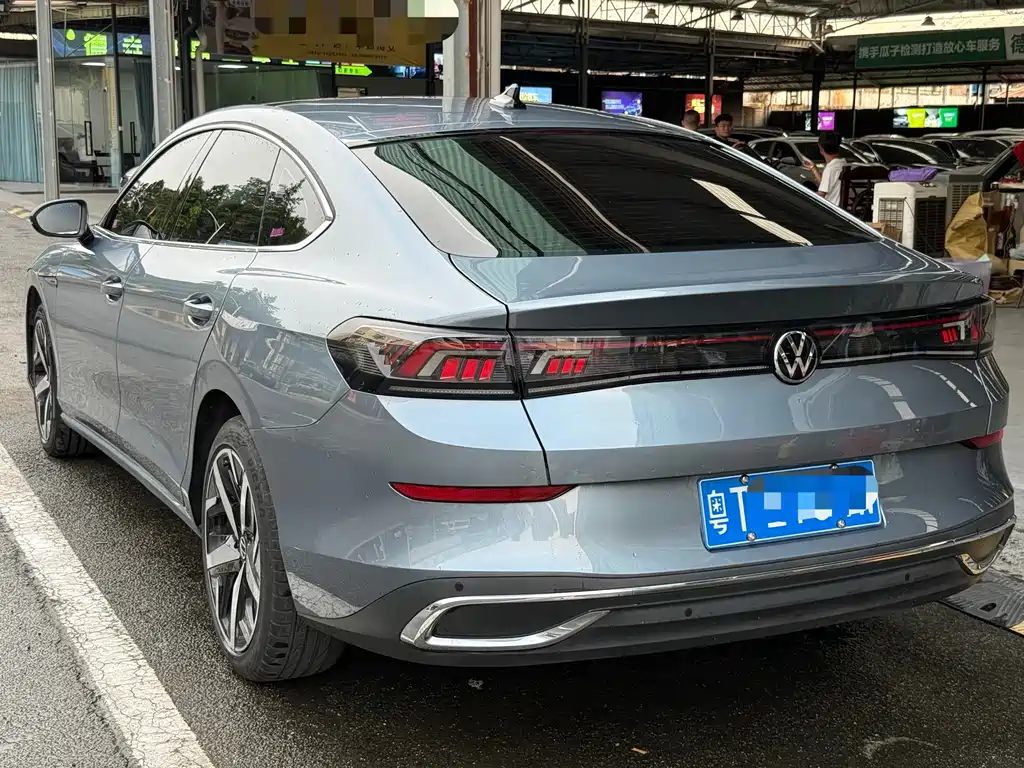 Lamando Lamando L 280 TSI DSG Spicy Cool