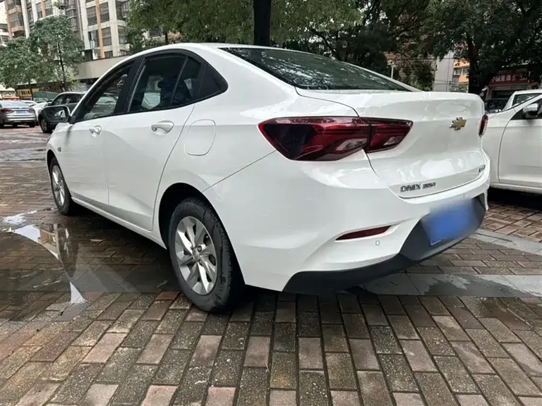 Chevrolet Cavalier 325 T Auto Pleasant