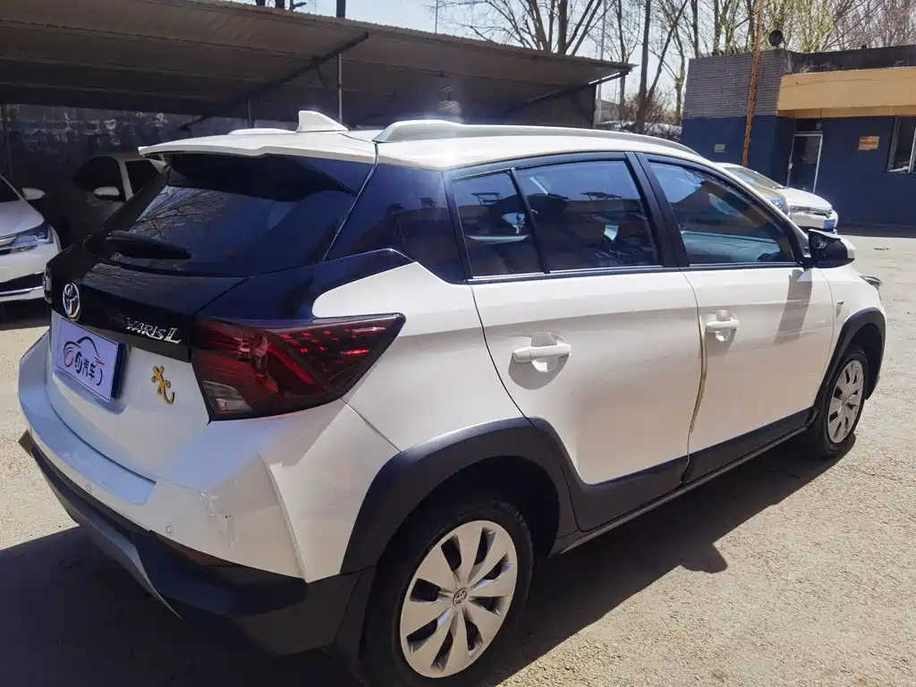 YARiS L Zhixuan Zhixuan X 1.5 L CVT Leading