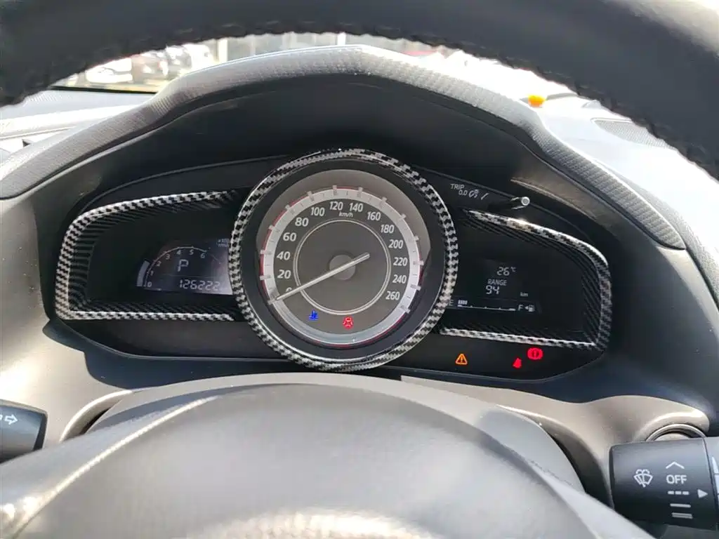 Mazda 3 Axela Hatchback 1.5 L Auto Luxury