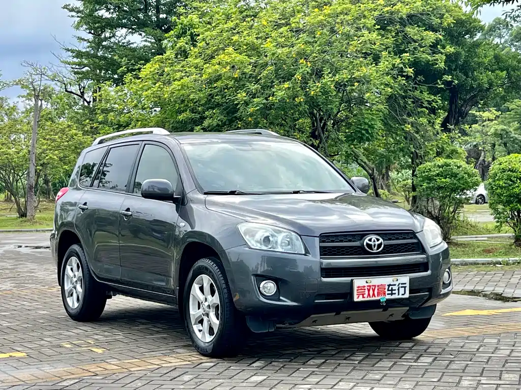 RAV4 2.0 L Auto Classic