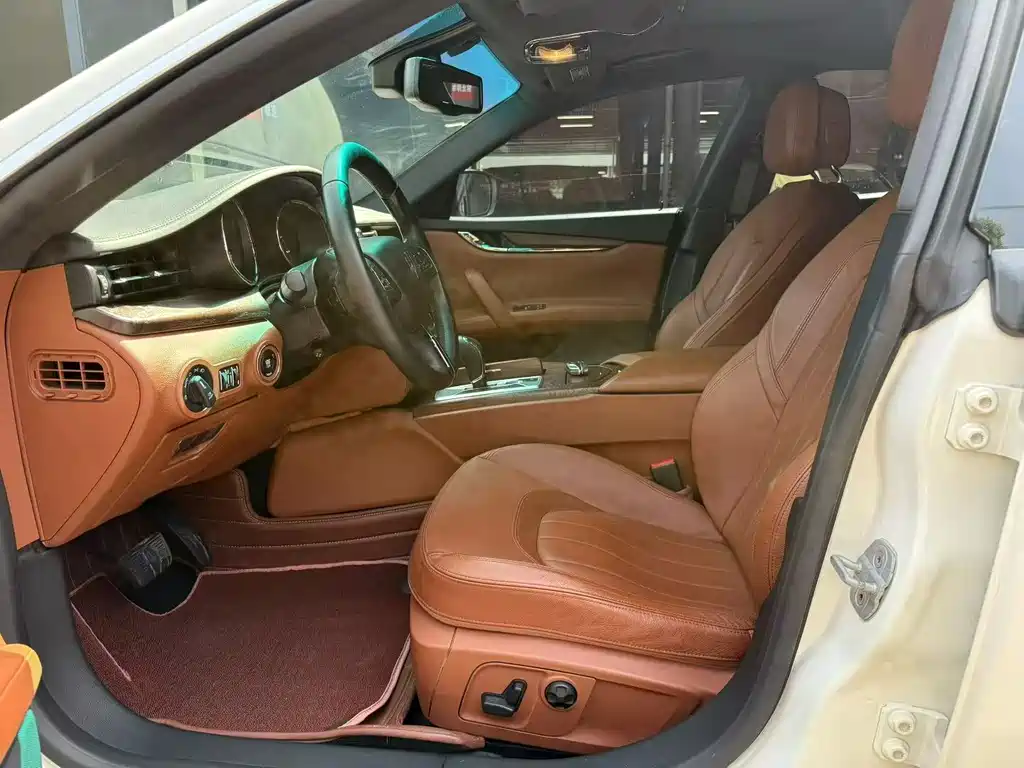 Quattroporte 3.0 T Standard