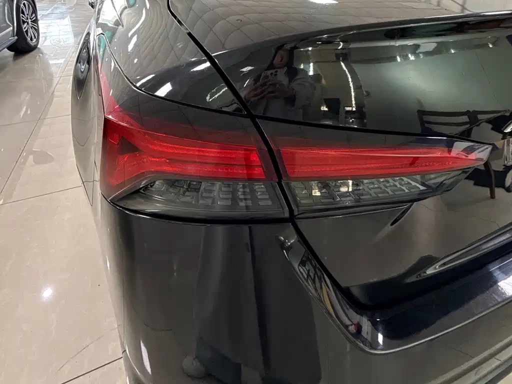 Teana 2.0 L XL-TLS Joy