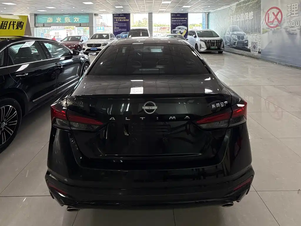 Teana 2.0 L XL-TLS Joy