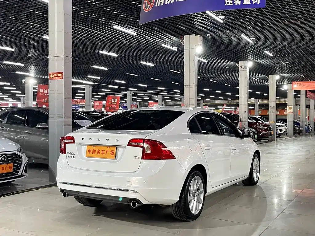 Volvo S60 S60 L T4 Smart Vision