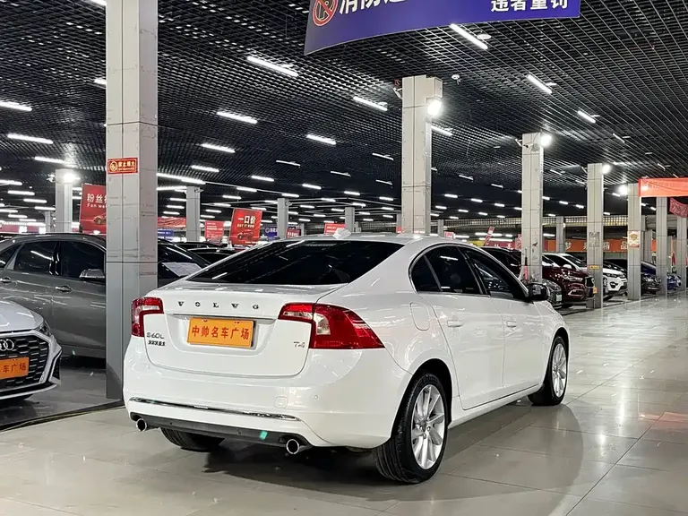 Volvo S60 S60 L T4 Smart Vision