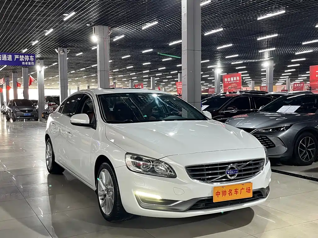 Volvo S60 S60 L T4 Smart Vision
