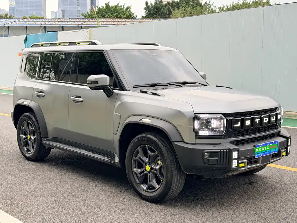 Jetour Traveller 2.0 T 4 WD Cross PRO Entertainment