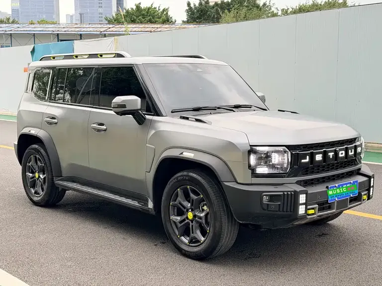 Jetour Traveller 2.0 T 4 WD Cross PRO Entertainment