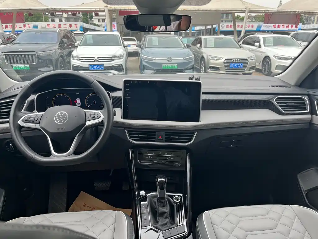 Tayron 300 TSI 2 WD Luxury Plus Advanced