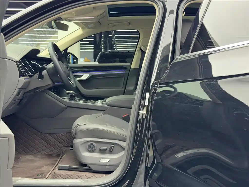 Touareg 3.0 TSI Sharp Enjoyment Classic Sport Package