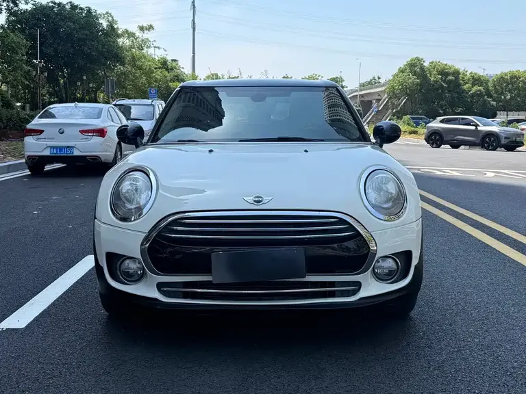 MINI CLUBMAN Facelift 1.5 T COOPER