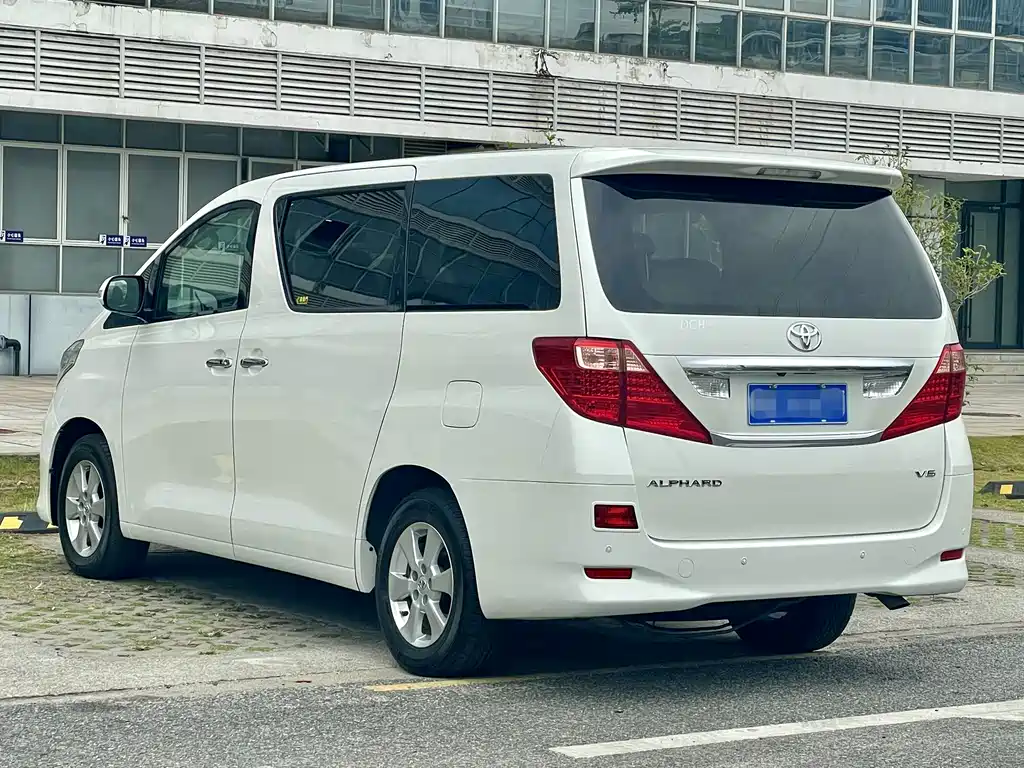 Alphard 3.5 L Luxury