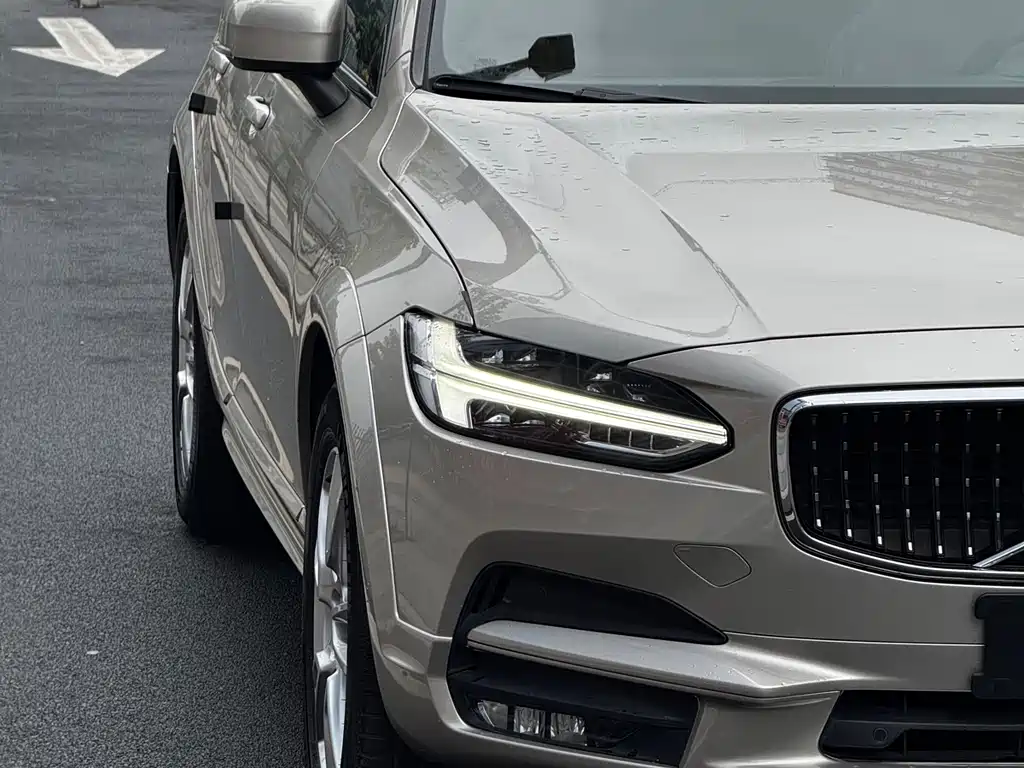 Volvo V90 沃尔沃V90 2019款 Cross Country T5 AWD 智远版 国VI