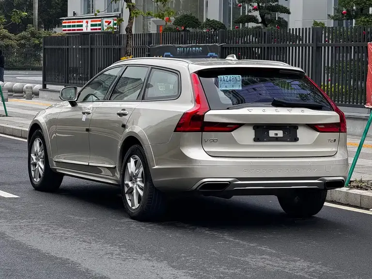 Volvo V90 沃尔沃V90 2019款 Cross Country T5 AWD 智远版 国VI