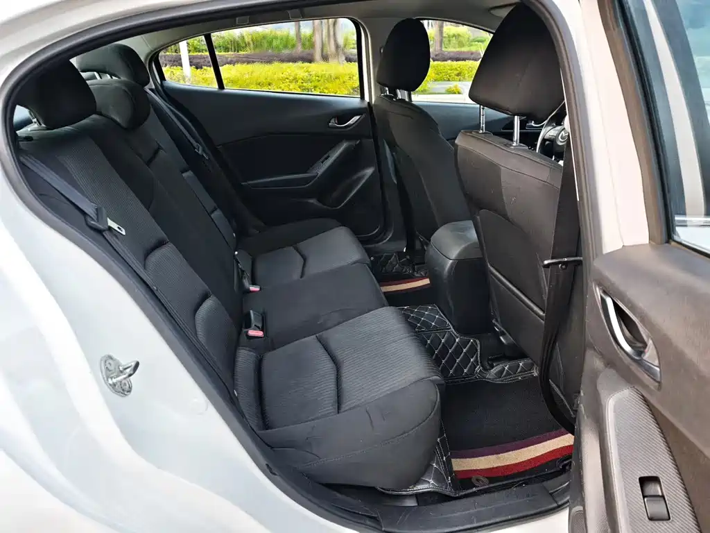 Mazda 3 Axela Sedan 1.5 L Auto Comfort