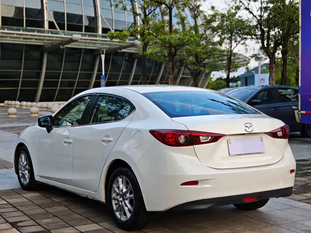 Mazda 3 Axela Sedan 1.5 L Auto Comfort