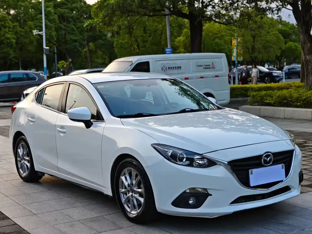 Mazda 3 Axela Sedan 1.5 L Auto Comfort