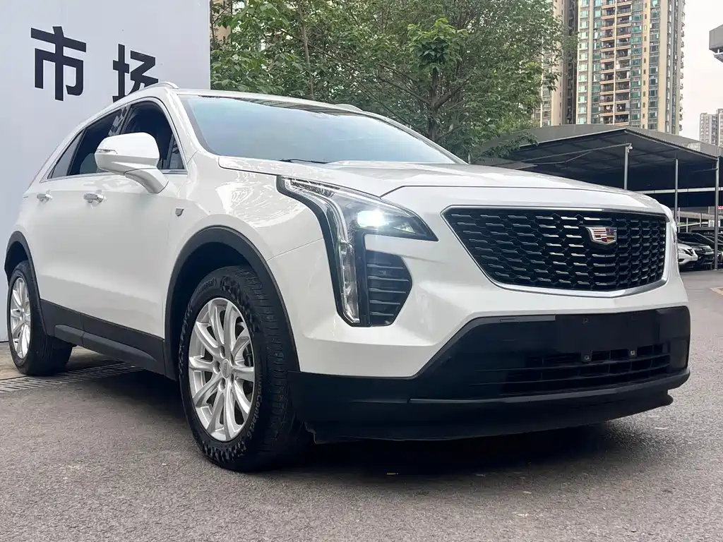 Cadillac XT4 Facelift 28 T 2 WD Tech