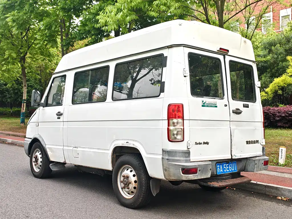 Iveco Deyi 2.5 T-A 35 NJ6484 ACM47 Z4