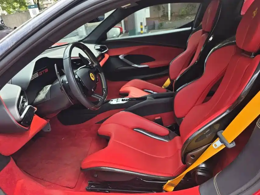 Ferrari 296 3.0 T V6 GTB